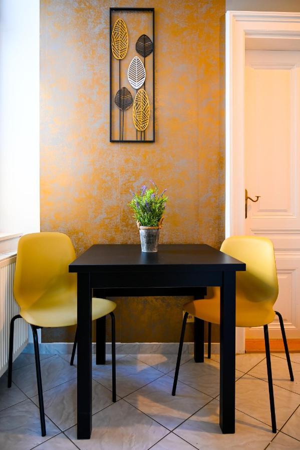 Classy Studio Naschmarkt Vienna Esterno foto