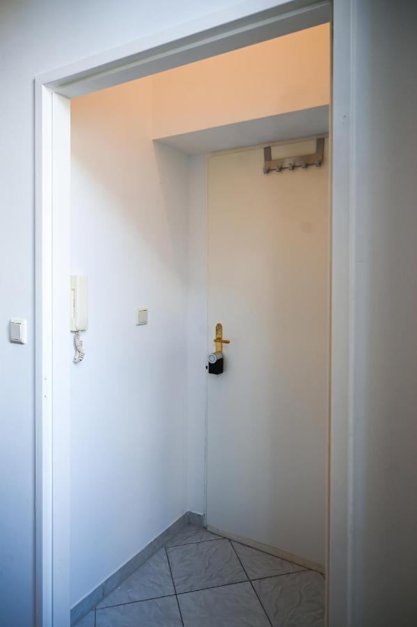Classy Studio Naschmarkt Vienna Esterno foto